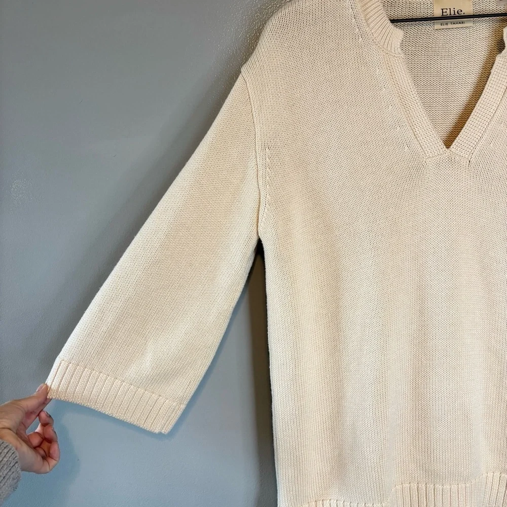 Elie Tahari Large Wool Blend V-Neck Knit Sweater Cream Ivory